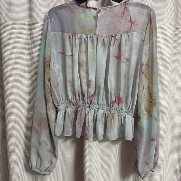 Steve Madden Sheer top SZ M floral watercolor smocked peplum lt blue plum green - Picture 5 of 7